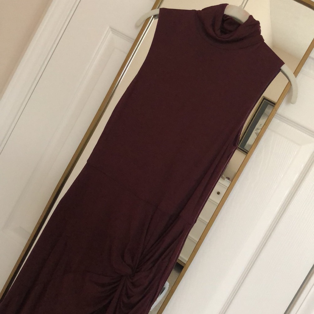 Gorgeous turtleneck burgundy Dress🌹Excellent condition!